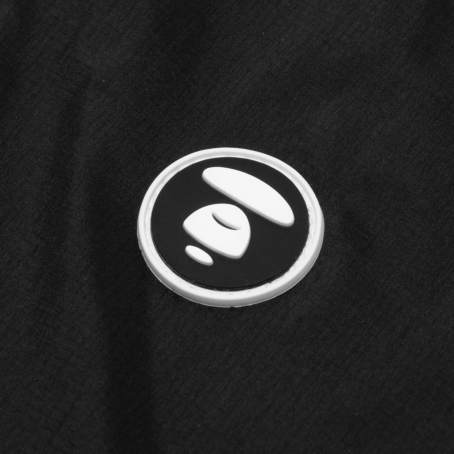 AAPLJM7704XXO/AAPENOW MOONFACE LOGO WINDBREAKER JACKET