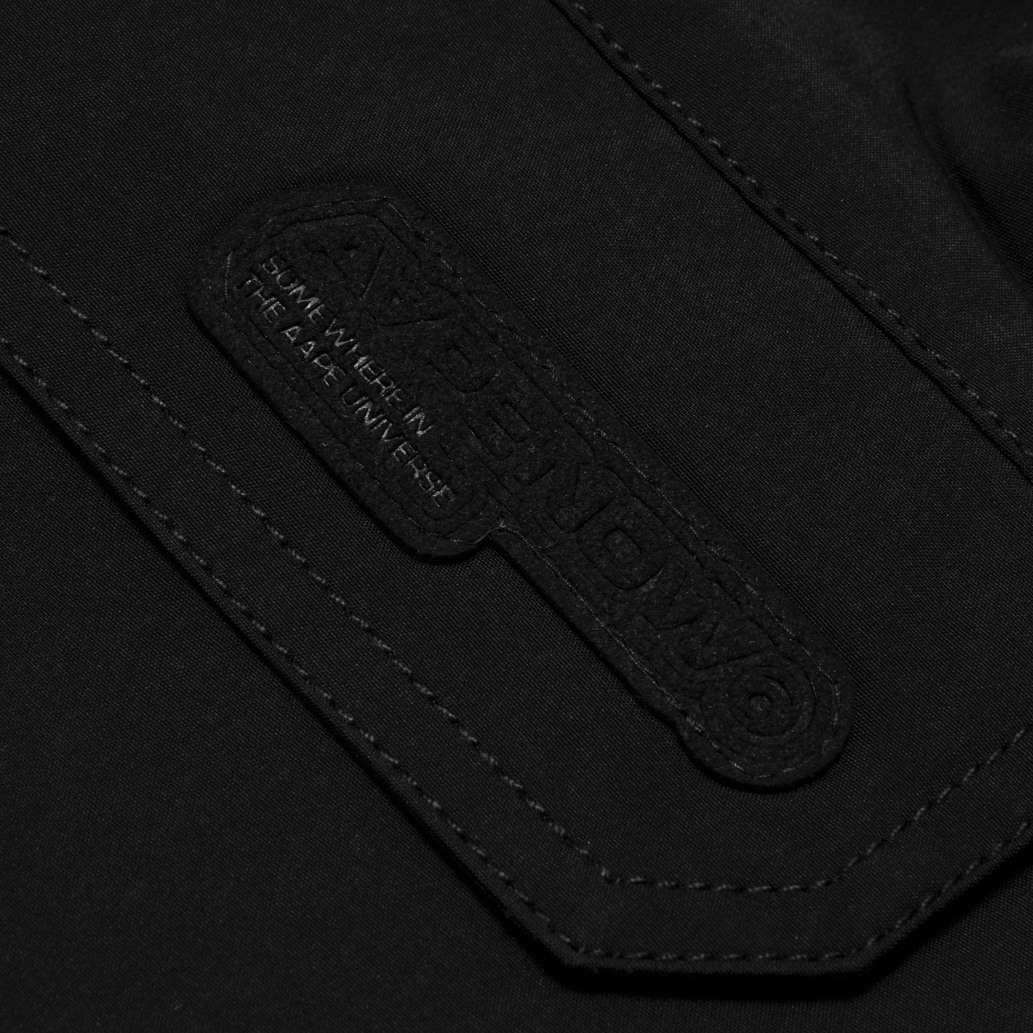 AAPENOW MOONFACE LOGO CARGO JOGGER PANTS