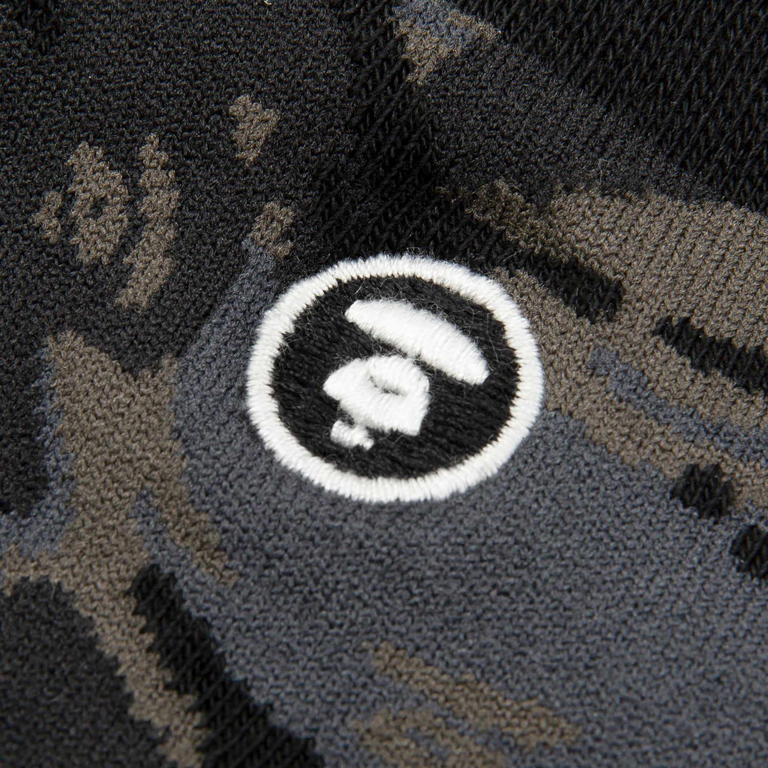 AAPSOM4293XXO/MOONFACE LOGO CAMO CREW SOCKS