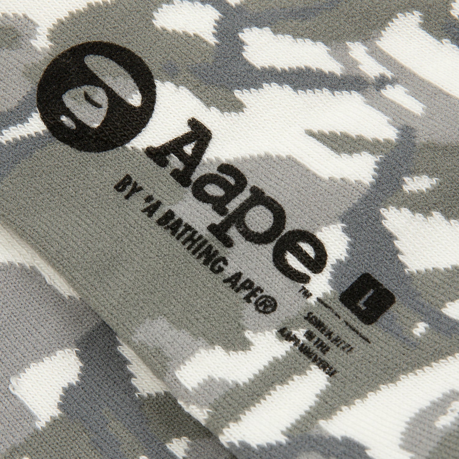 AAPSOM4293XXO/MOONFACE LOGO CAMO CREW SOCKS