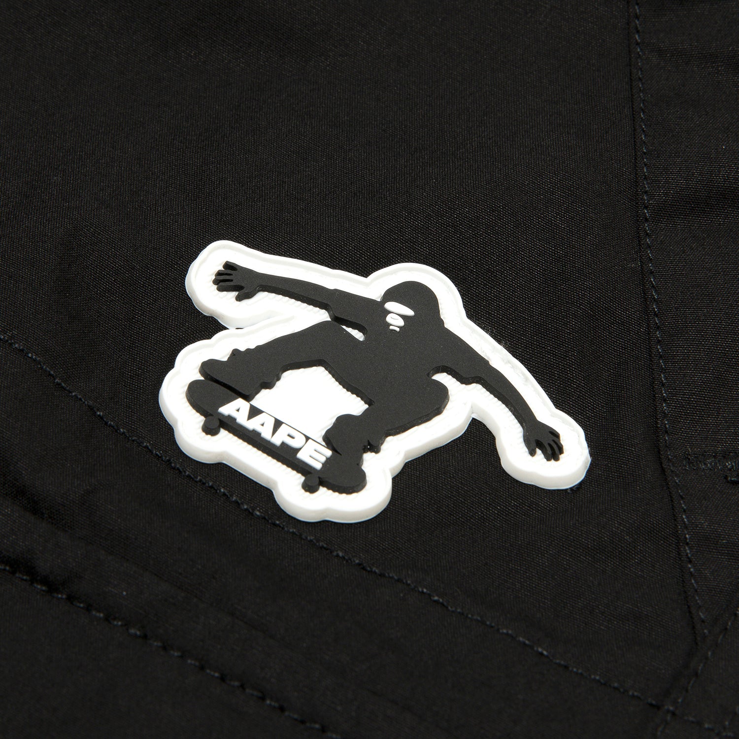 MOONFACE LOGO CARGO SHORTS
