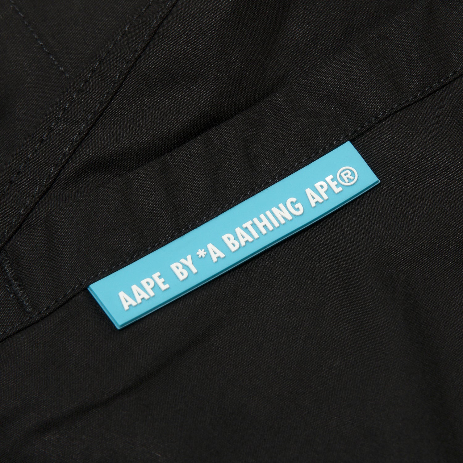 MOONFACE LOGO CARGO SHORTS