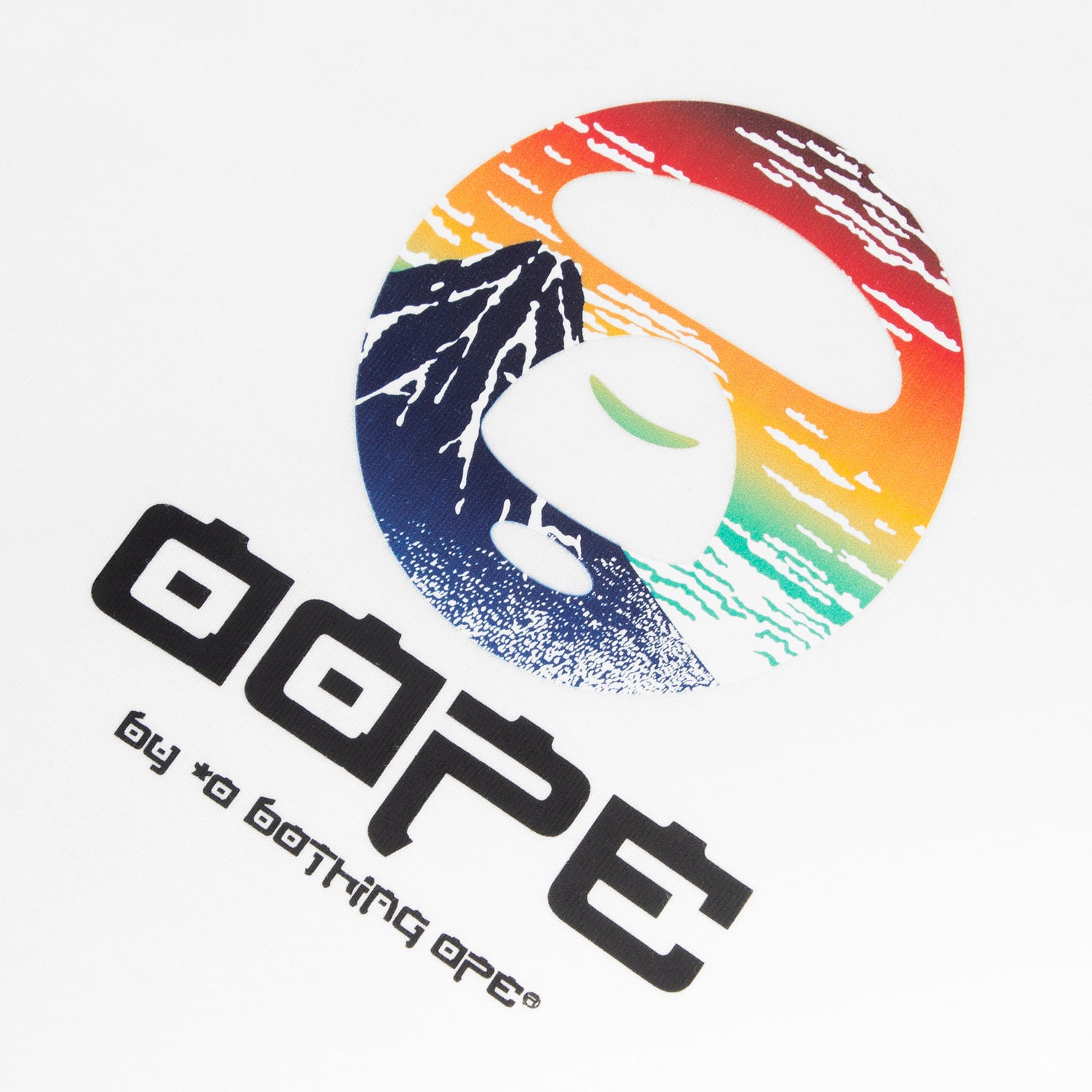 MOONFACE MOUNTAIN GRAPHIC TEE