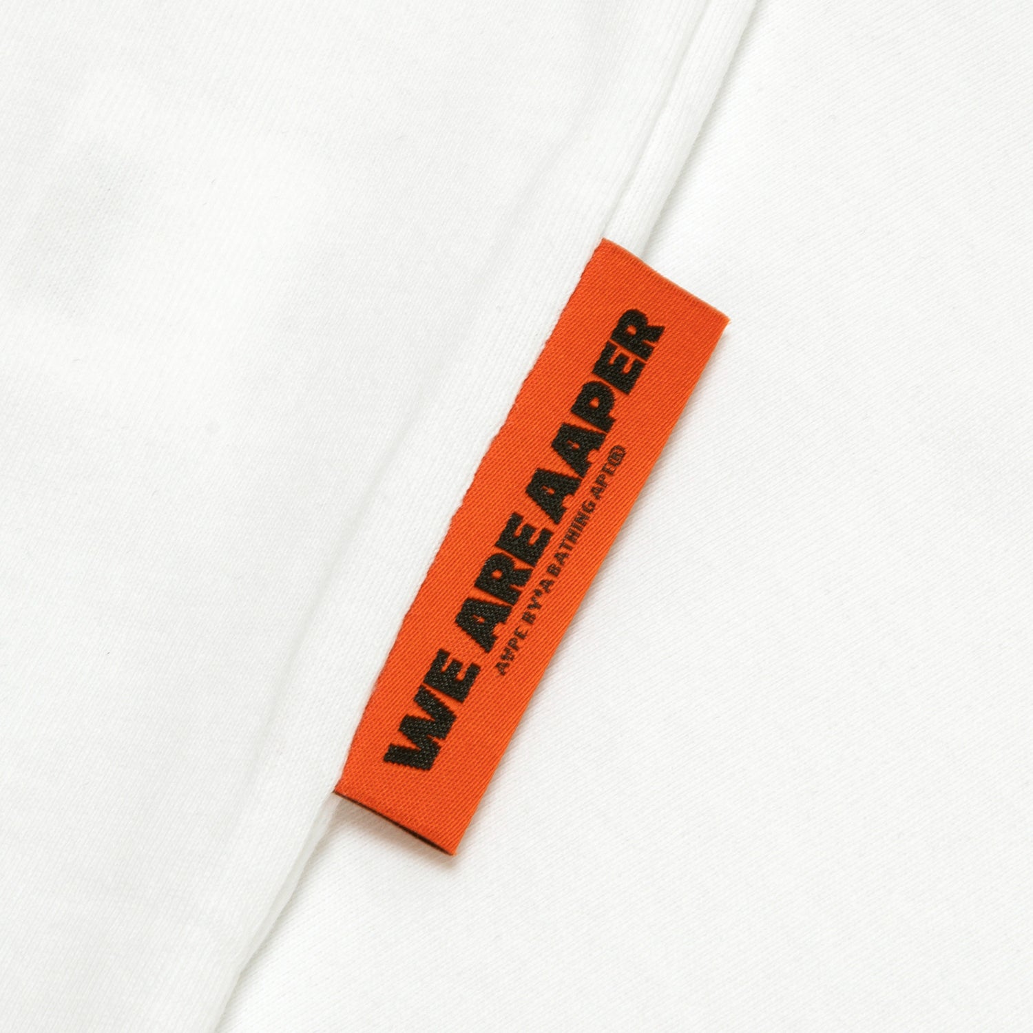 AAPER GRAPHIC-PRINT SHORT SLEEVE TEE