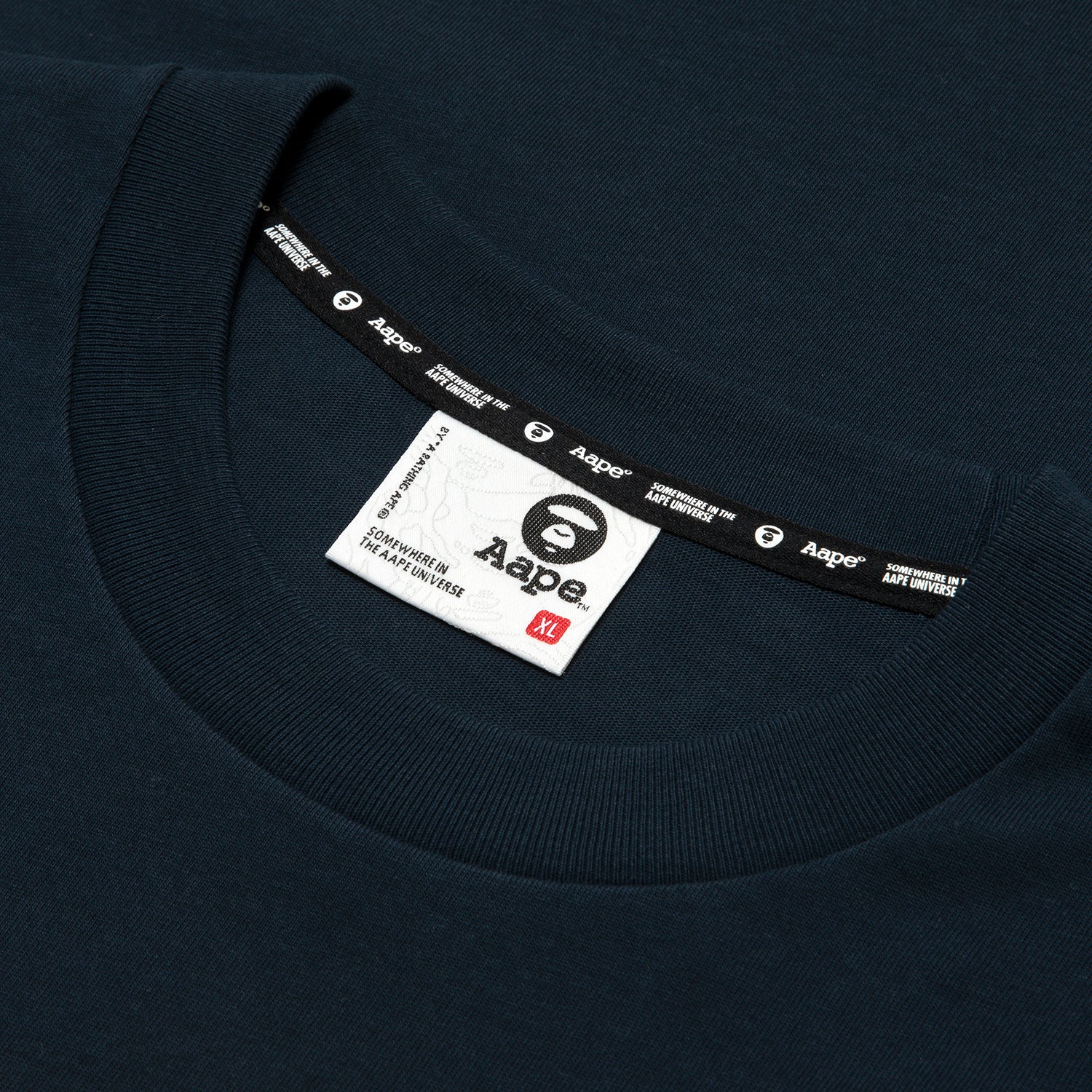 AAPEUNVS COLLEGE TEE