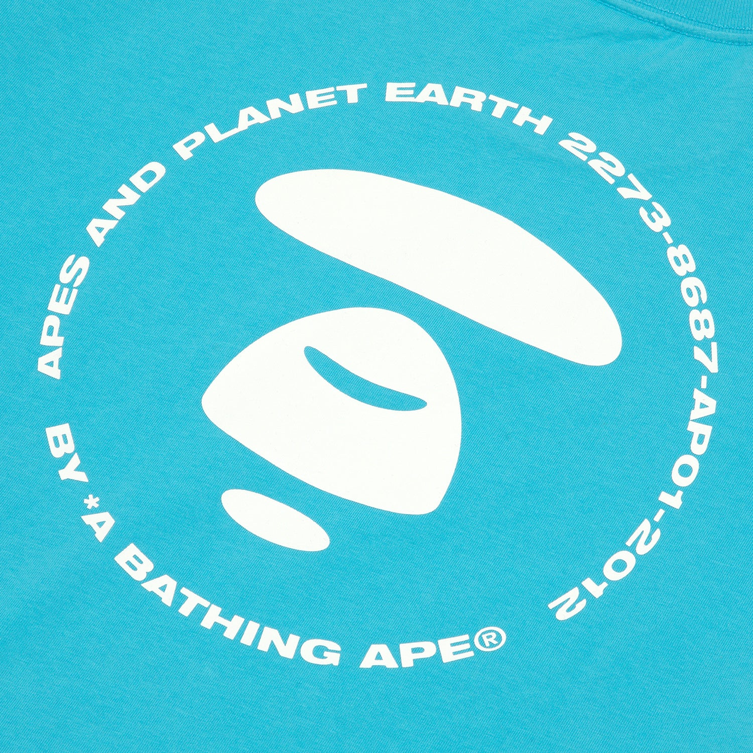 AAPTEM1647XXO/MOONFACE LOGO EMBOSSED TEE