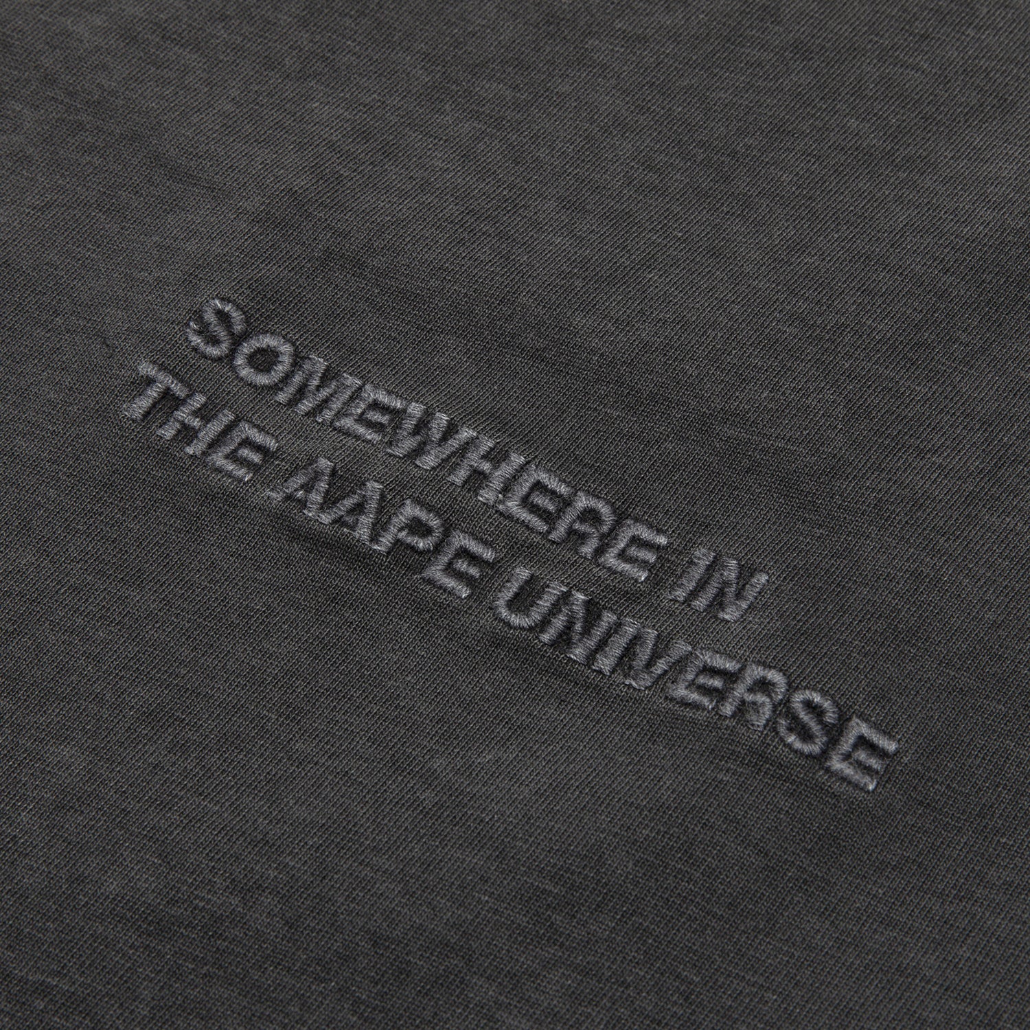 AAPEUNVS MOONFACE LOGO TEE