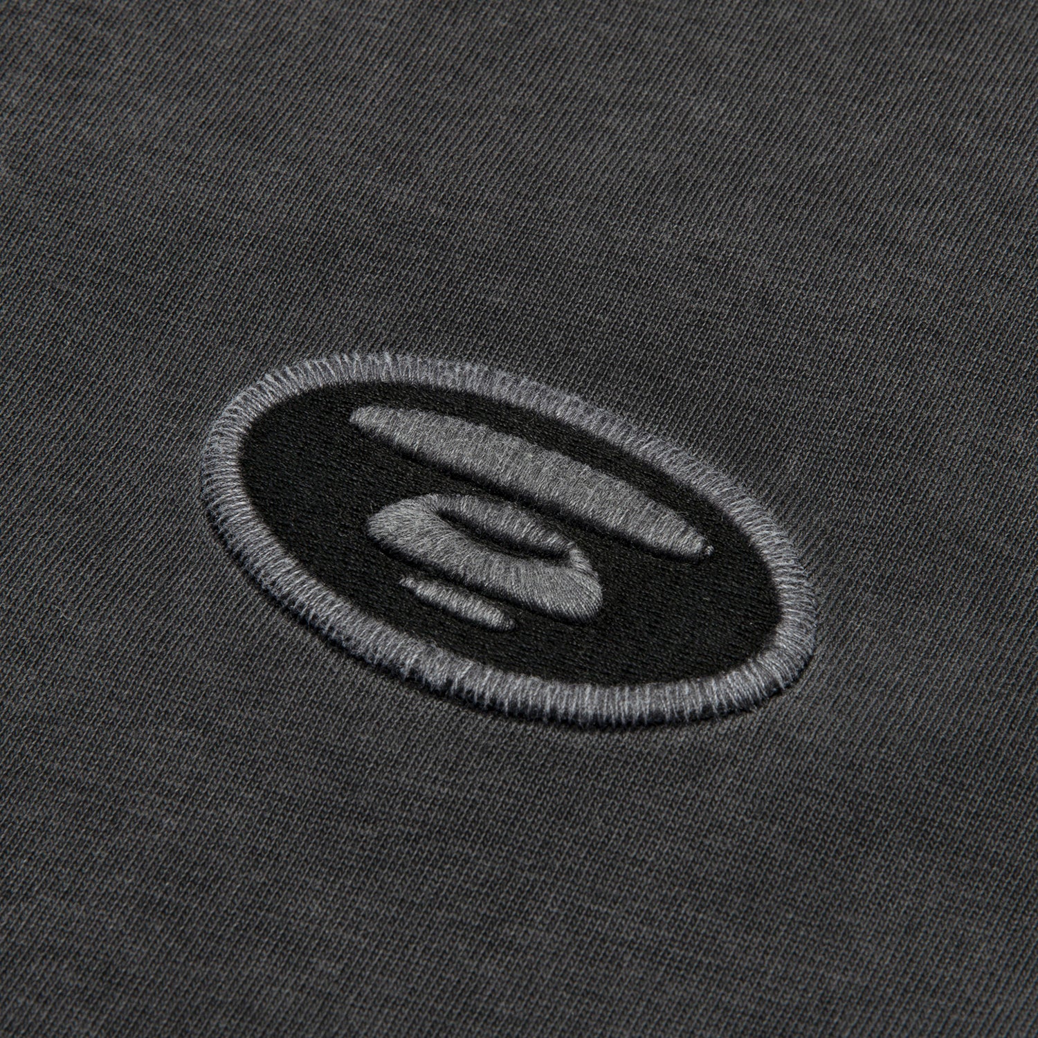 AAPEUNVS MOONFACE LOGO TEE