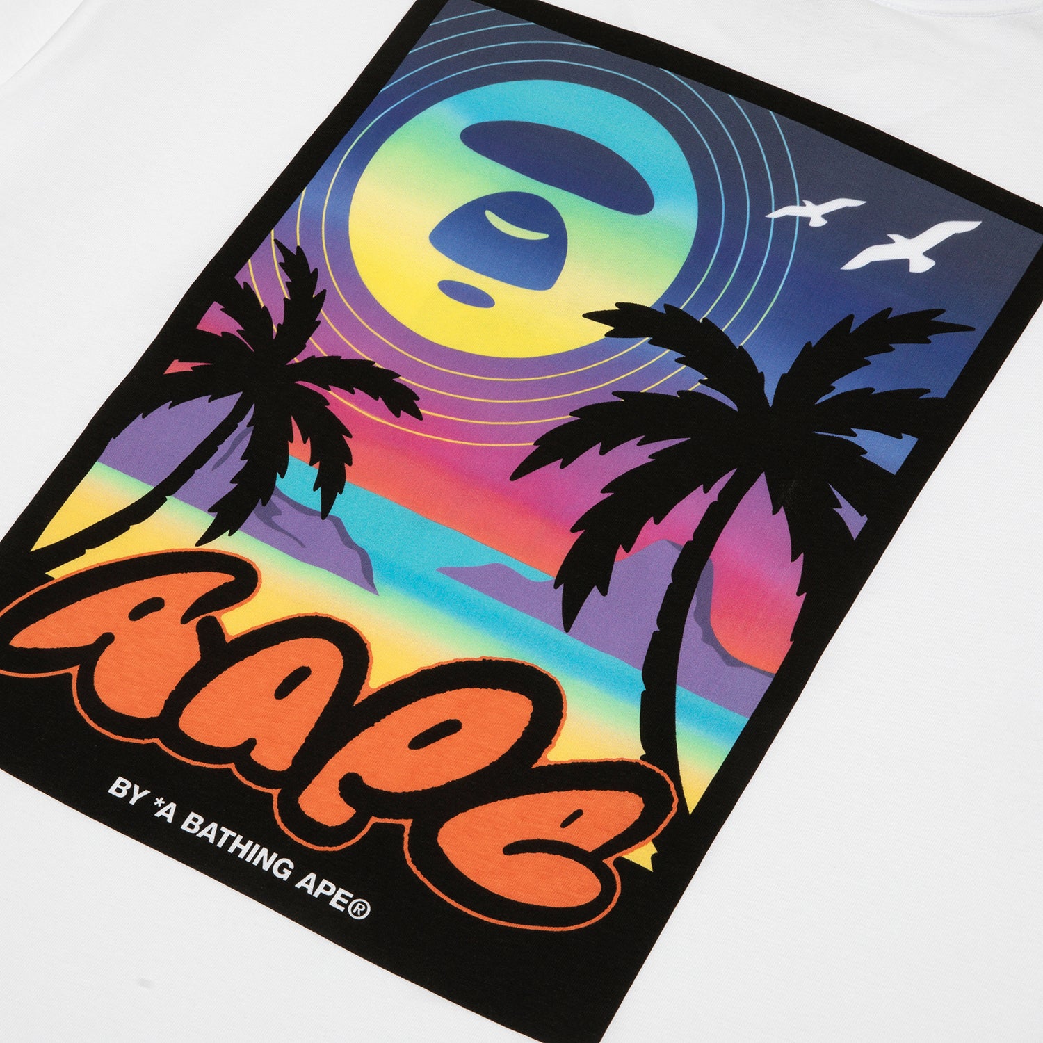 GRAPHIC TEE