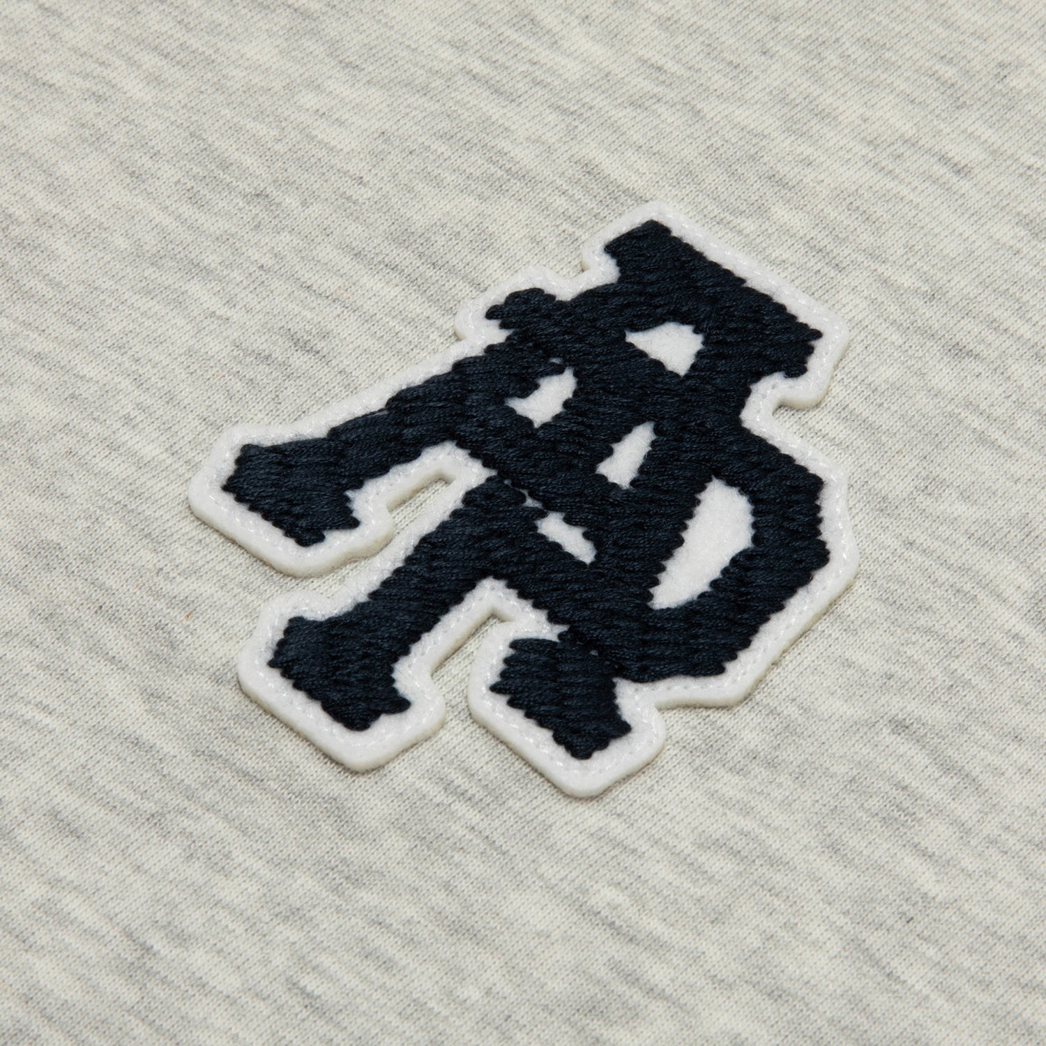 LOGO PATCH TEE