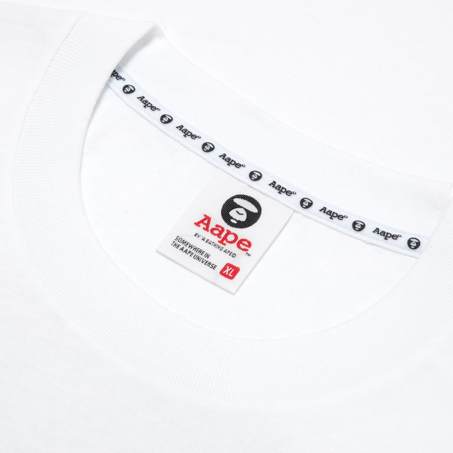 AAPEUNVS MOONFACE TEE