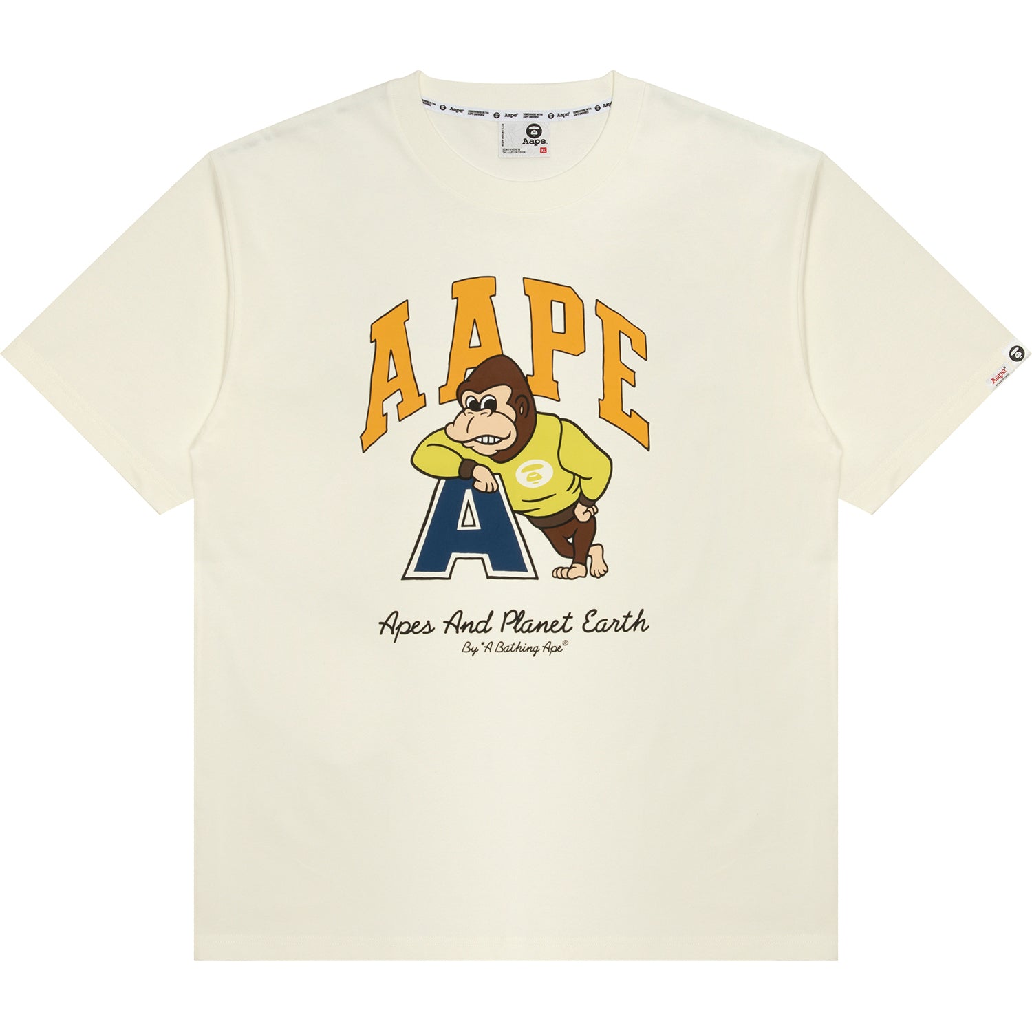 GRAPHIC TEE