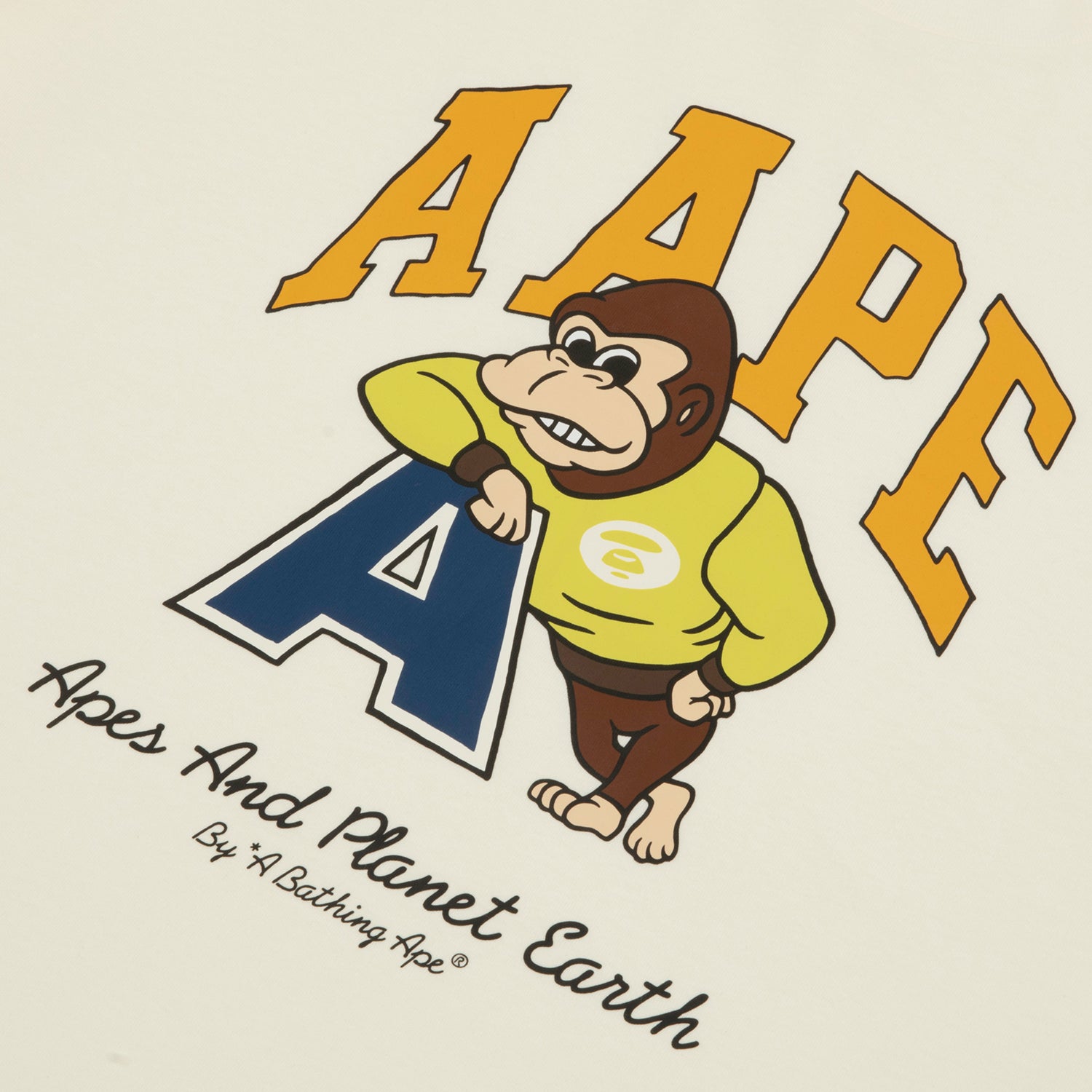 GRAPHIC TEE
