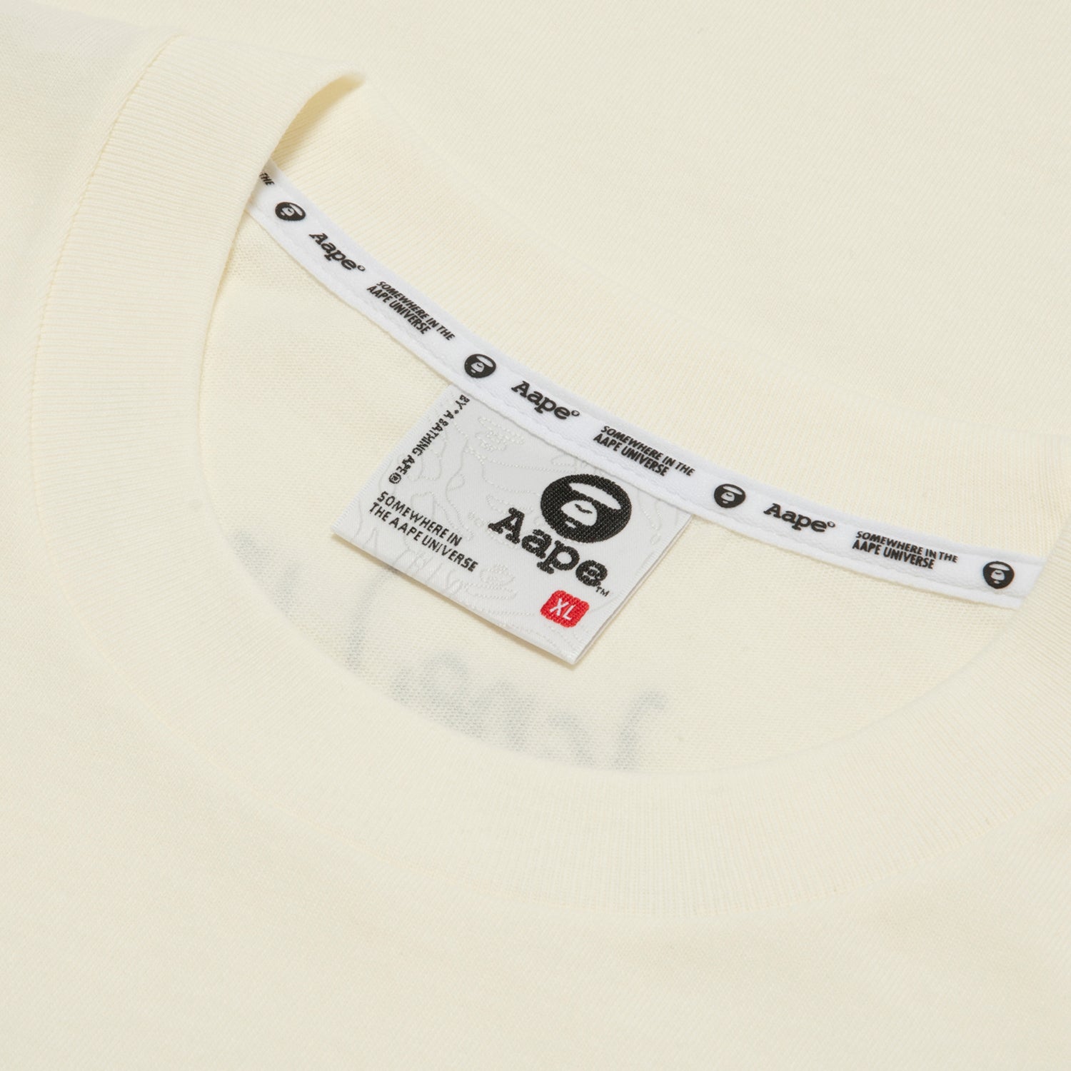 GRAPHIC TEE