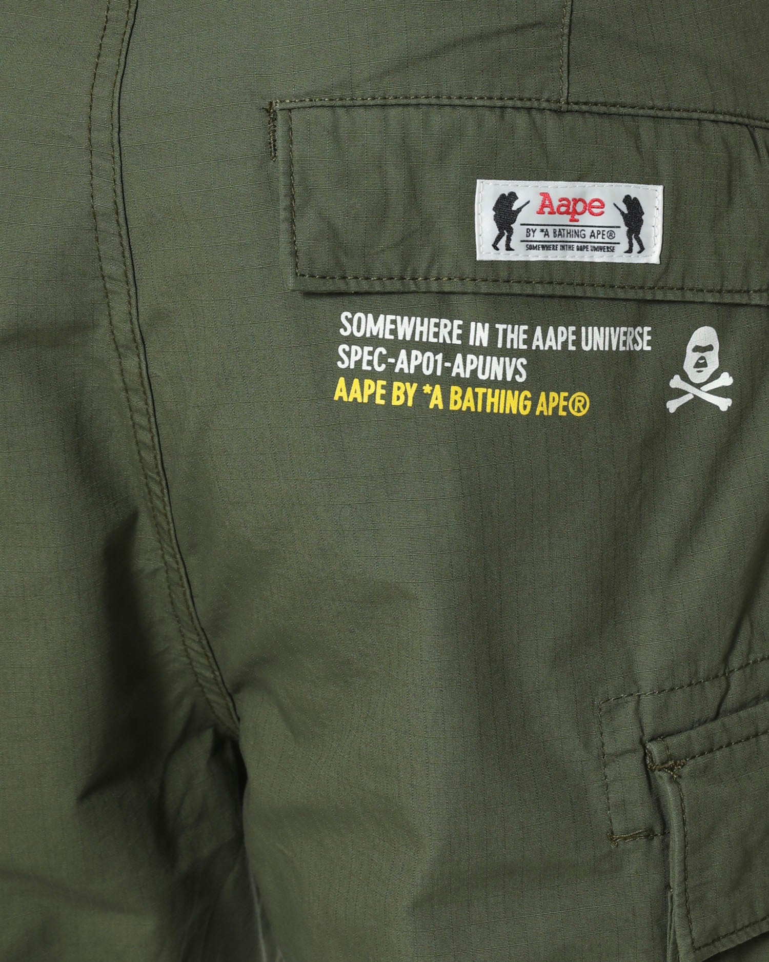 AAPE LOGO PRINT LOOSE ARMY SHORTS
