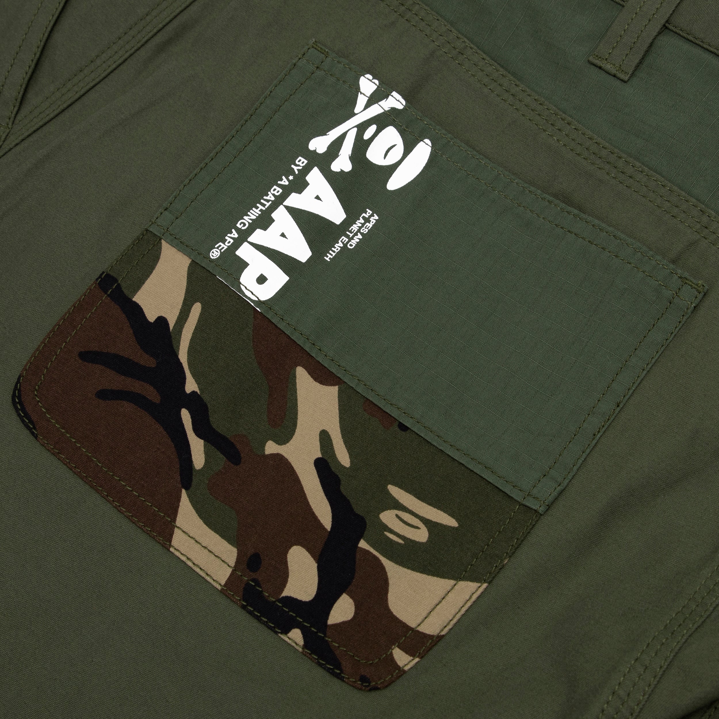 AAPE LOGO CHINO SHORTS