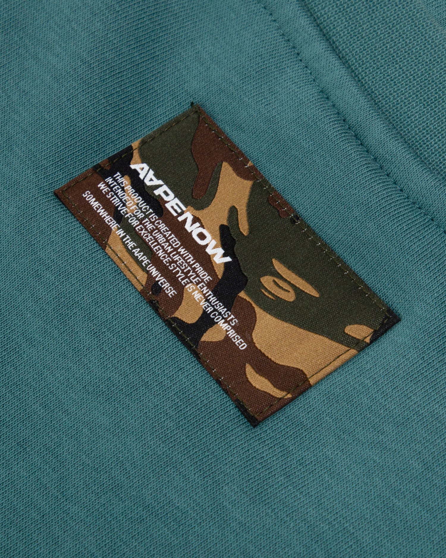 AAPE AAPENOW CREW NECK SWEATER