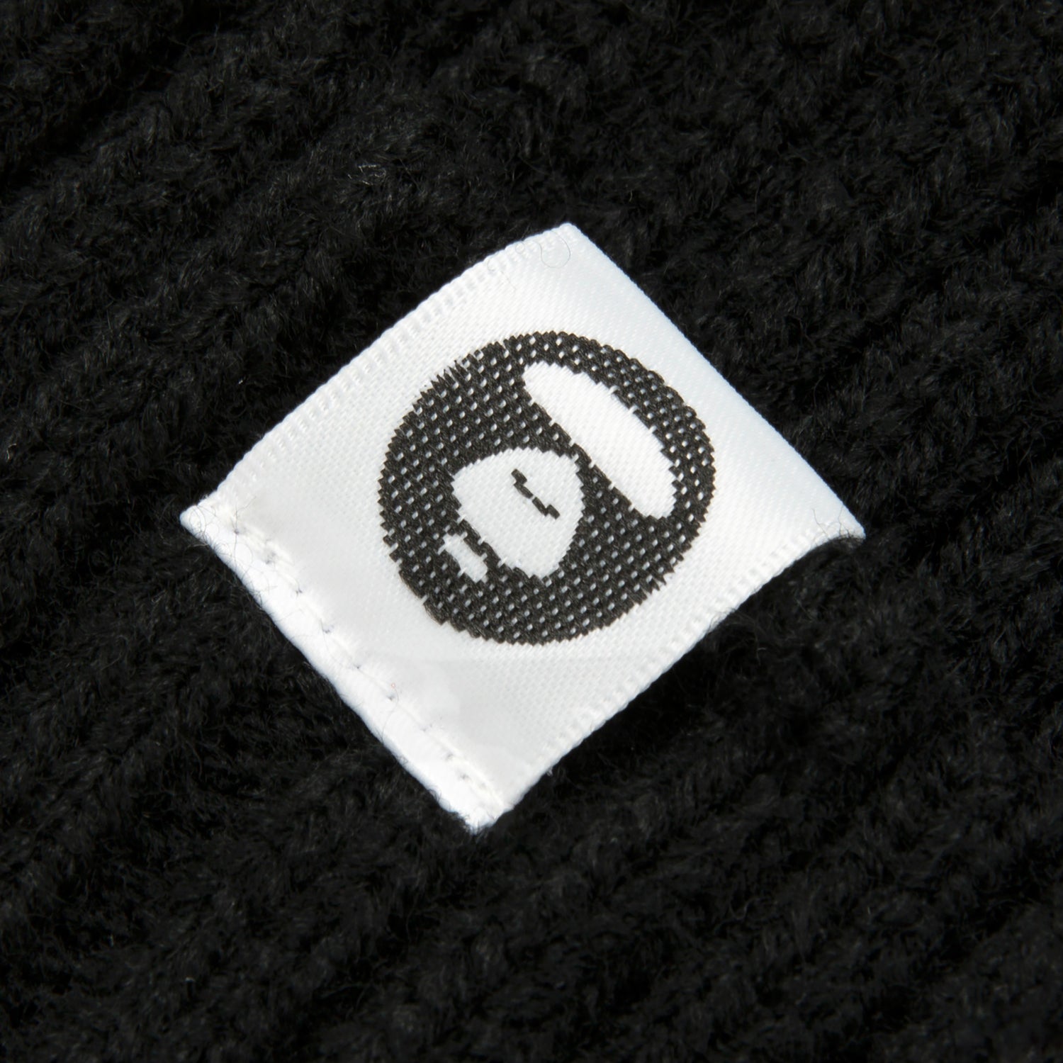 MOONFACE TAG BEANIE