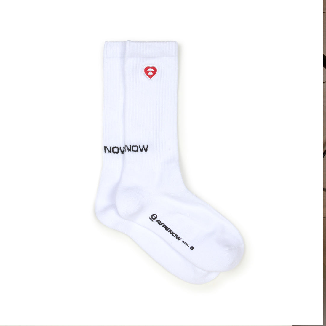 MOONFACE HEART EMBROIDERED CREW SOCKS