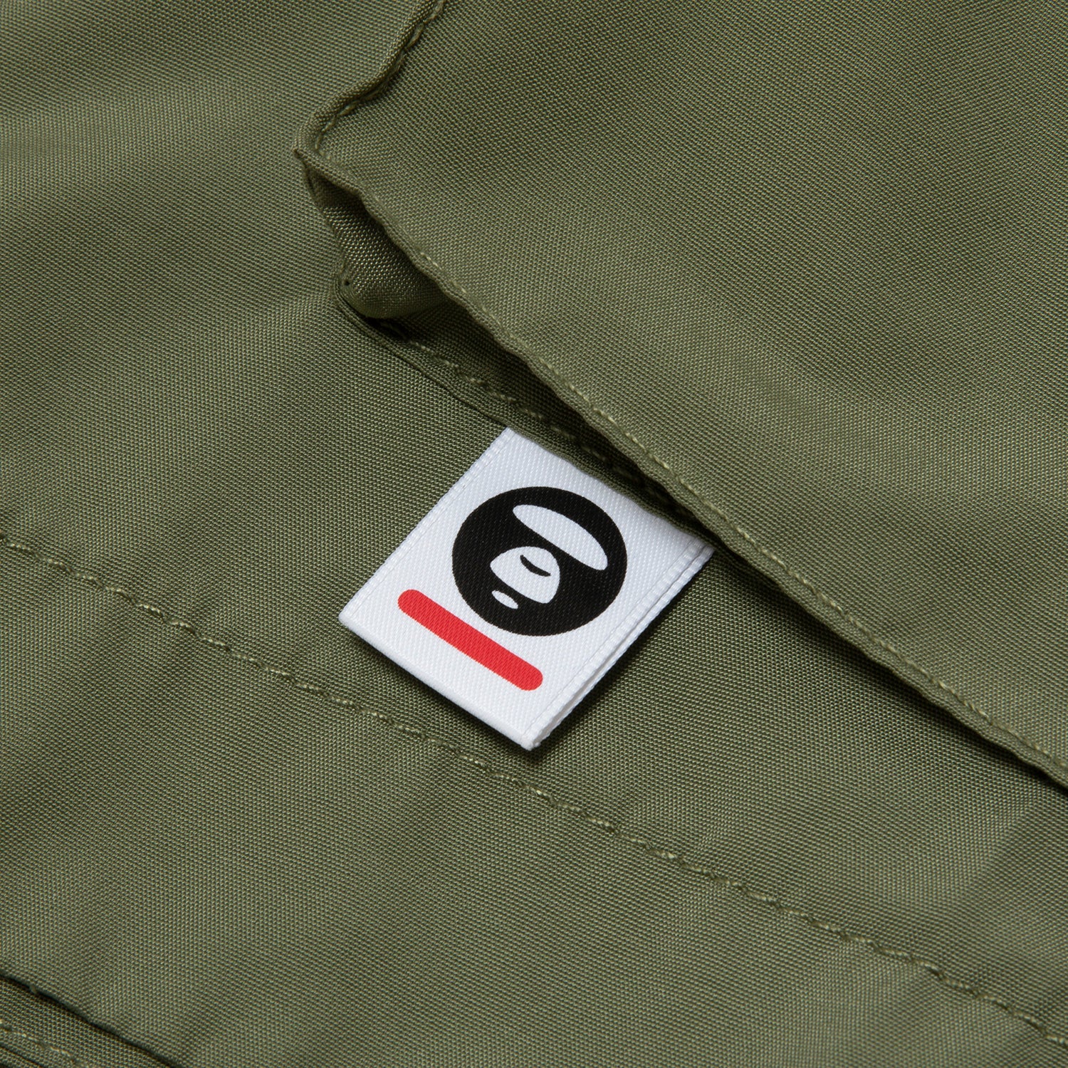 MOONFACE PATCH CARGO SHORTS