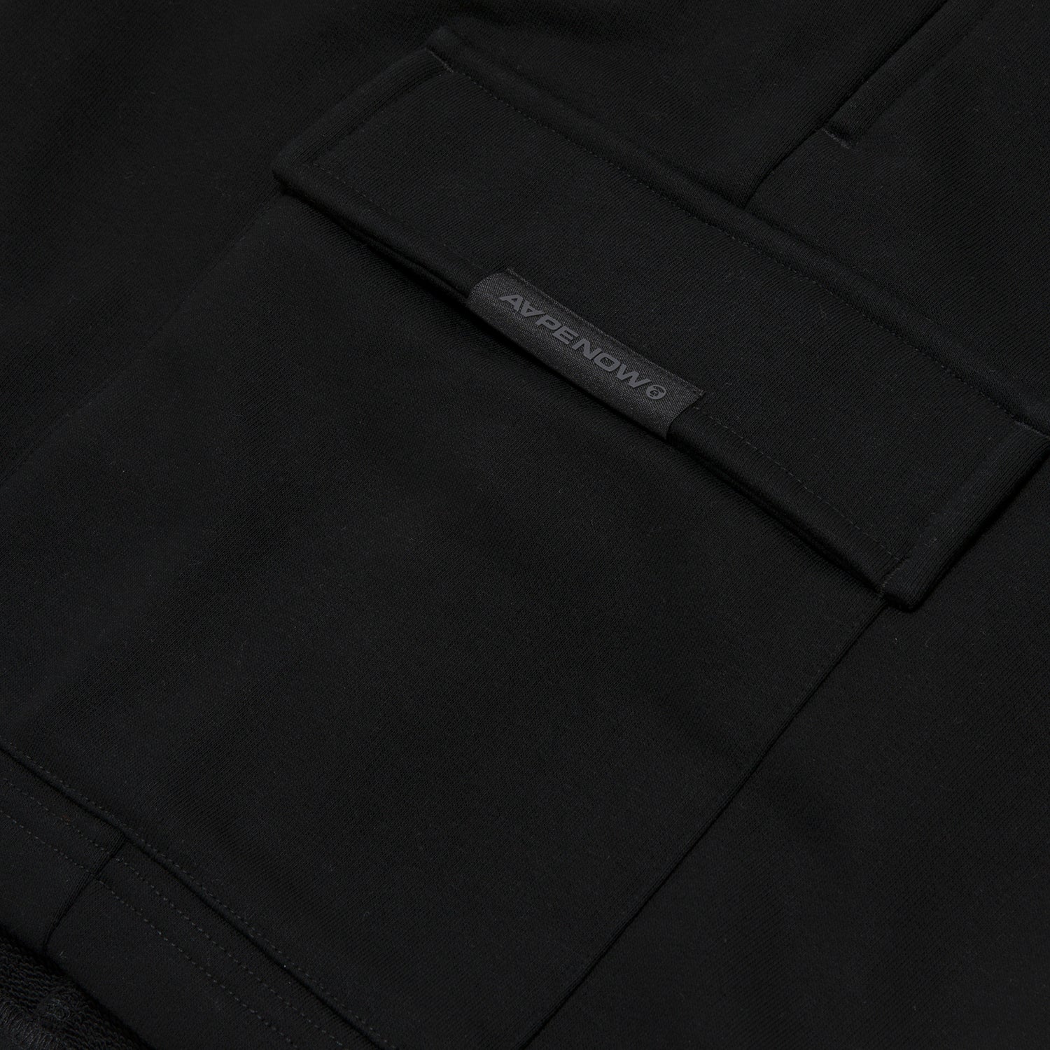 MOONFACE PATCH CARGO SWEAT SHORTS