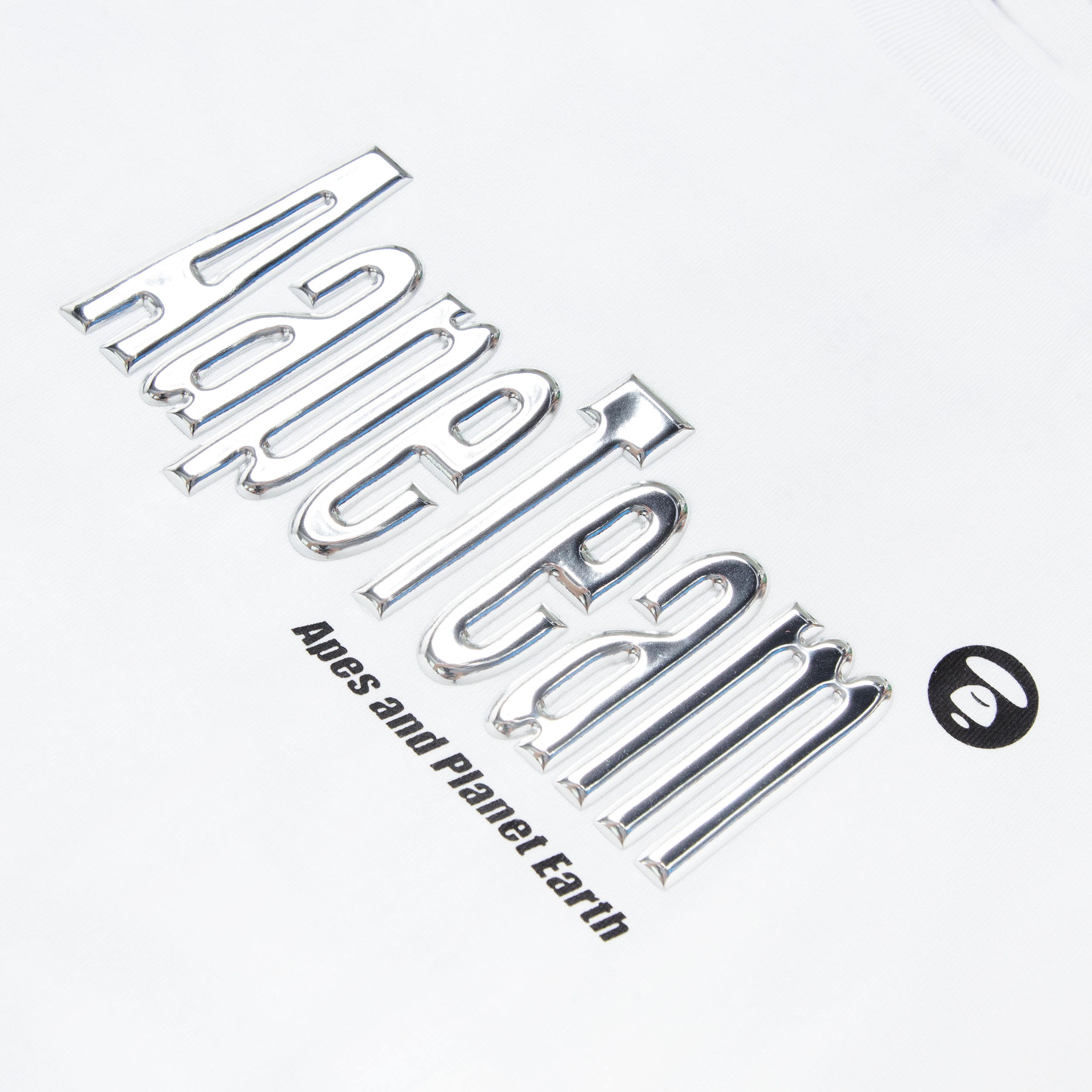 MOONFACE EMBOSSED LOGO TEE