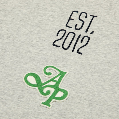 AAPEUNVS MULTI-LOGO TEE