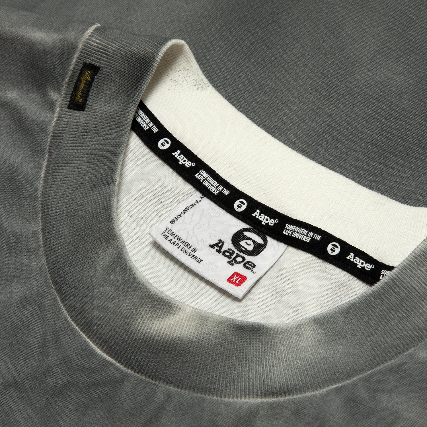 MOONFACE LOGO GRAFFITI PRINT TEE