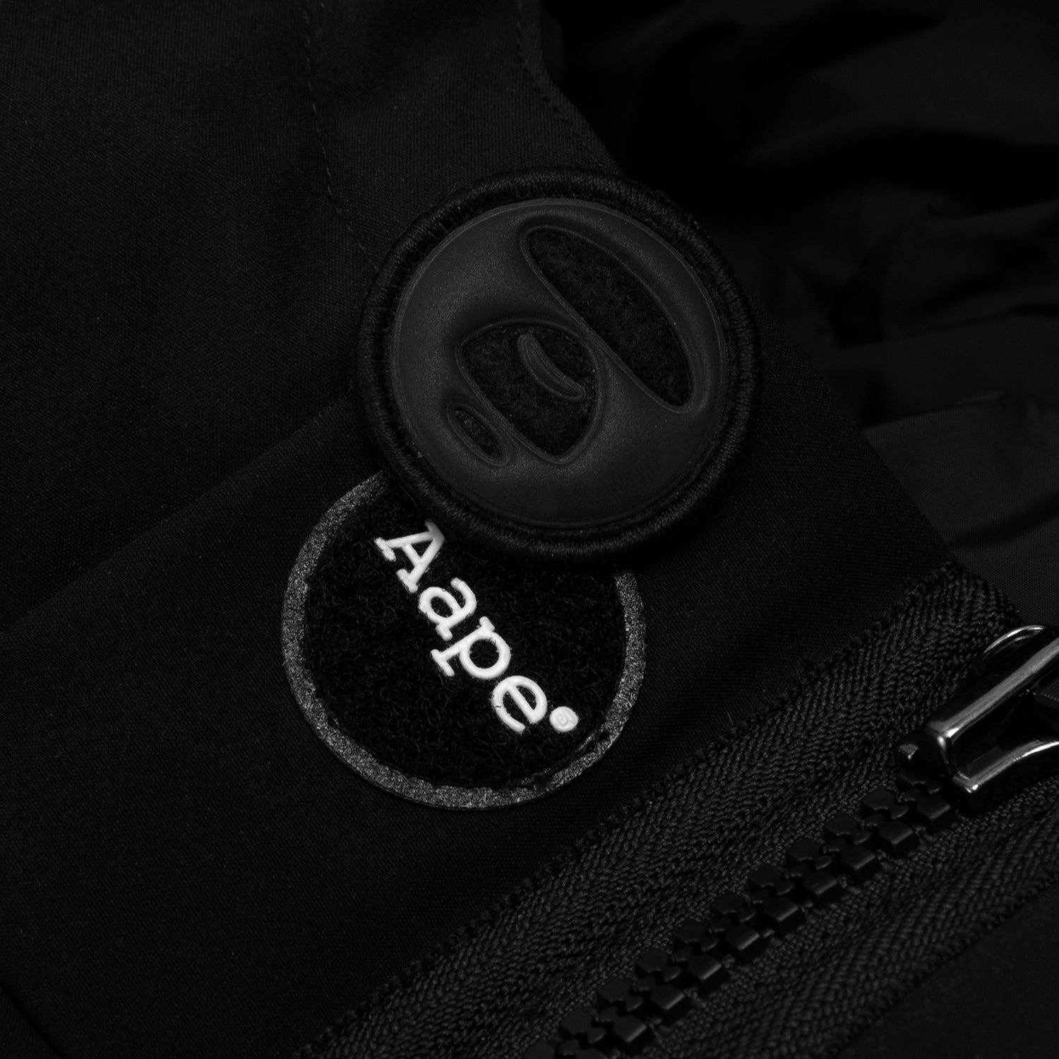 AAPE LOGO PRINT DOWN VEST