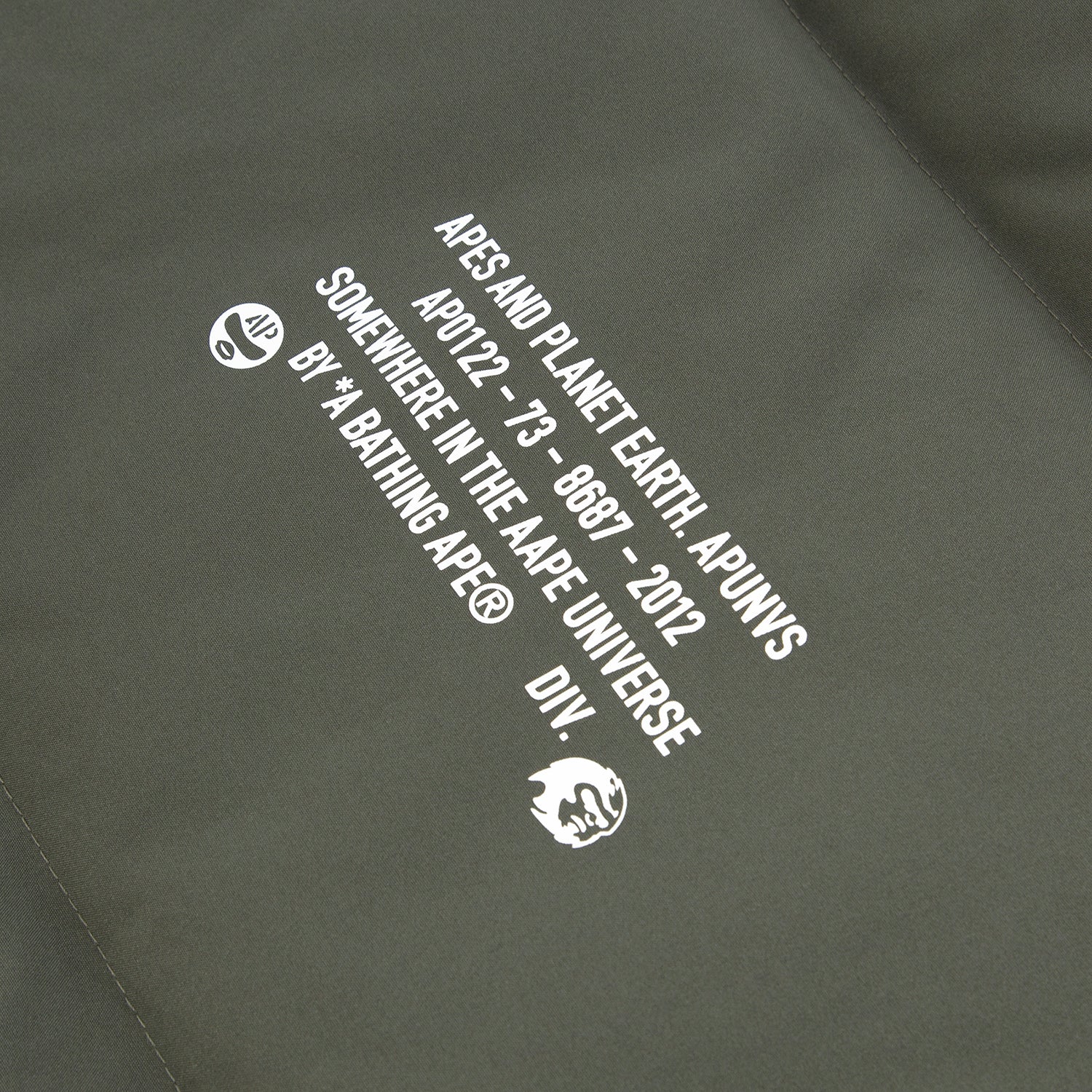 AAPE LOGO PRINT DOWN VEST