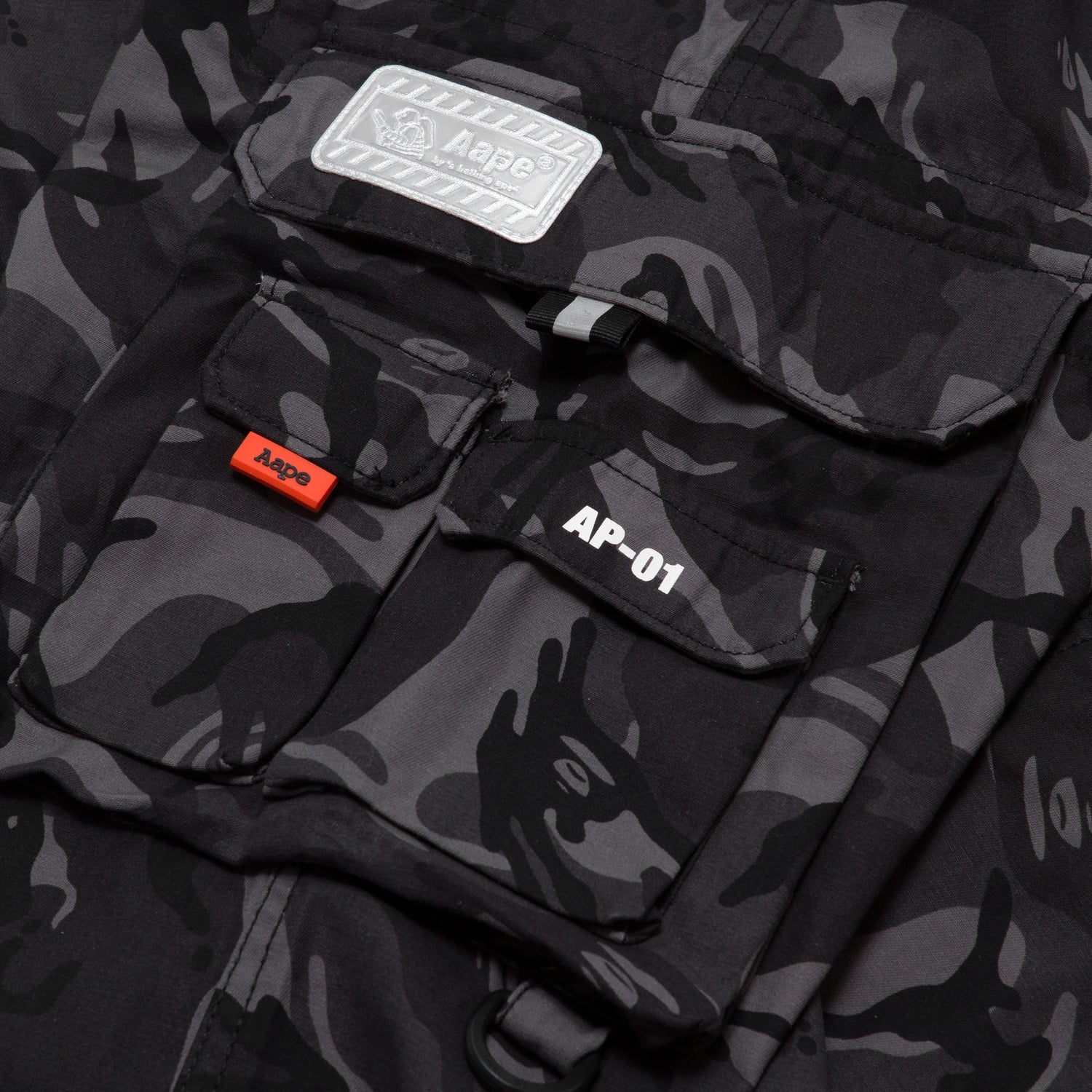 AAPE CAMO CARGO JOGGERS