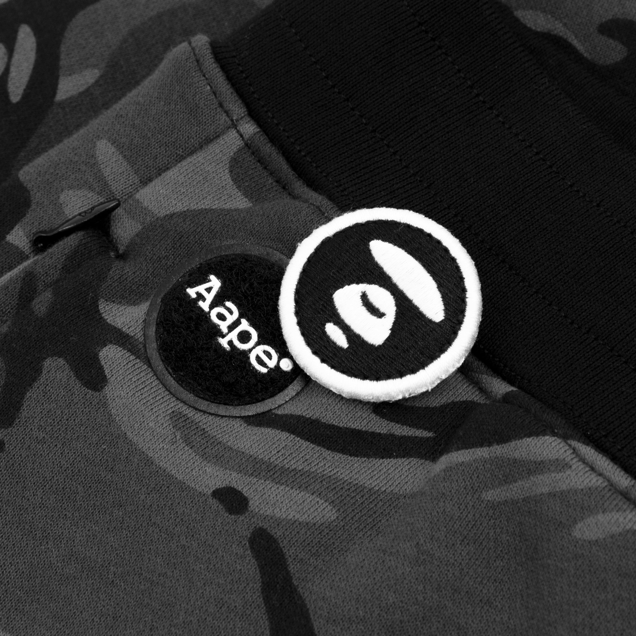 AAPE APE FACE CAMO SWEATPANTS