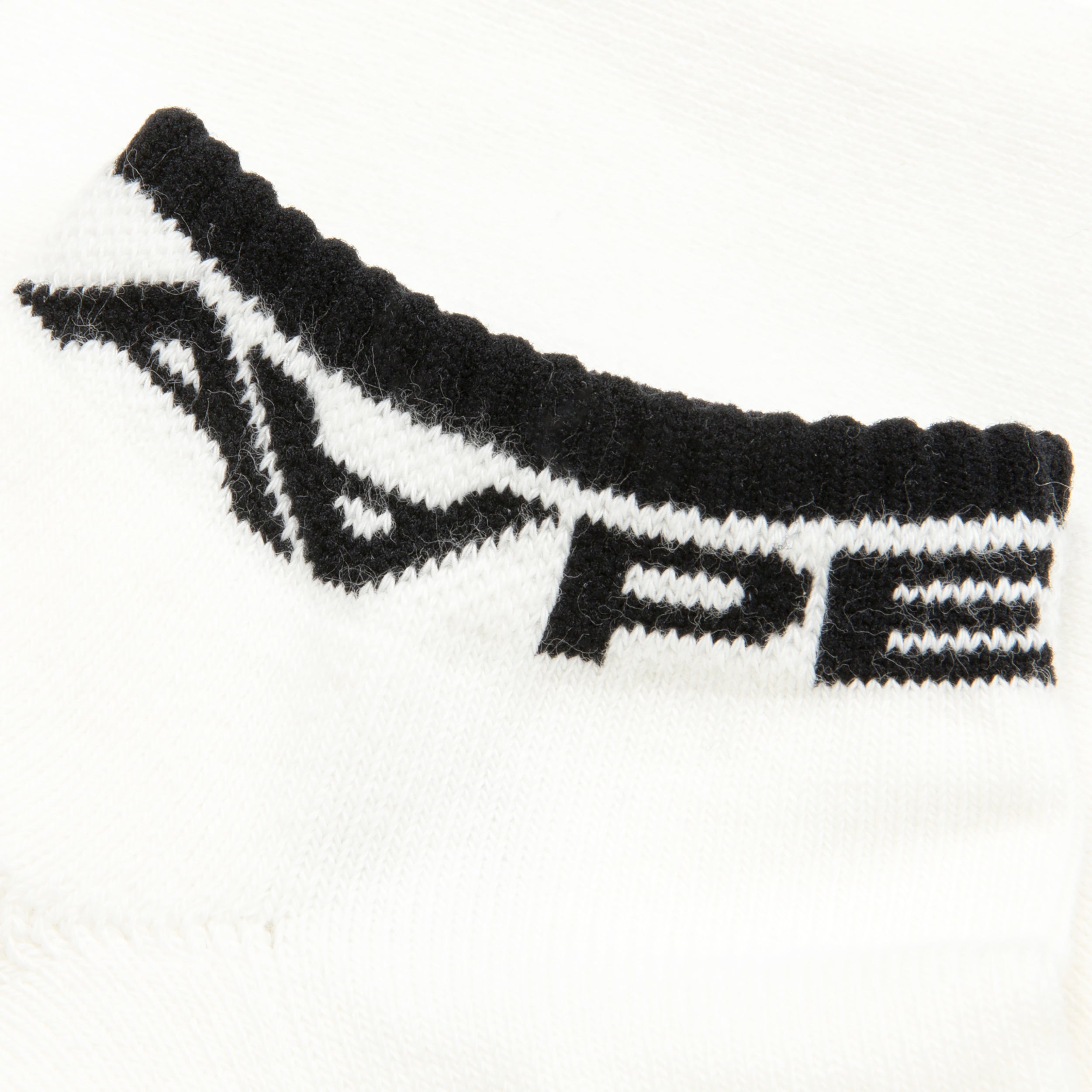 MOONFACE EMBROIDERED ANKLE SOCKS