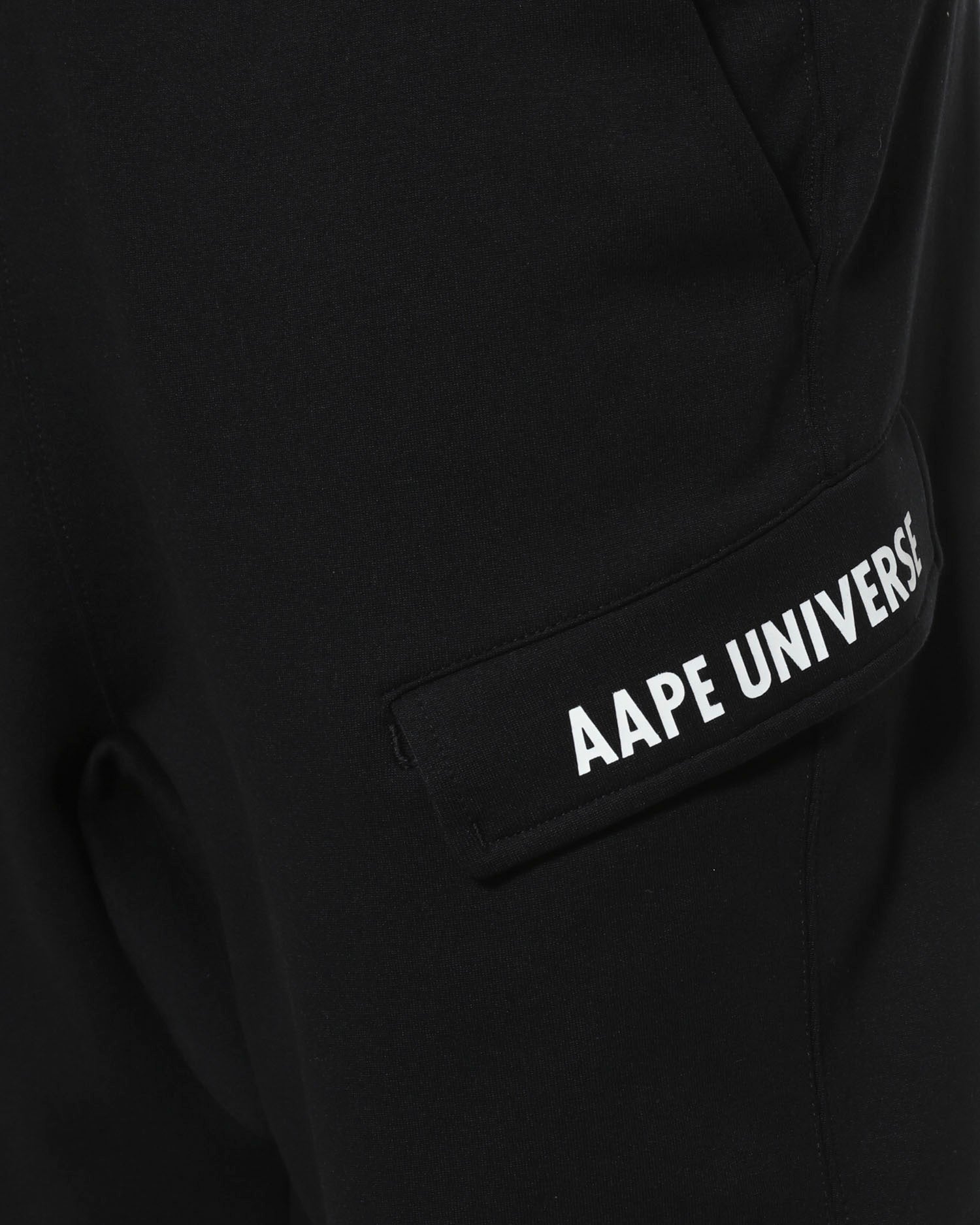 AAPE LOGO PRINT CARGO SHORTS