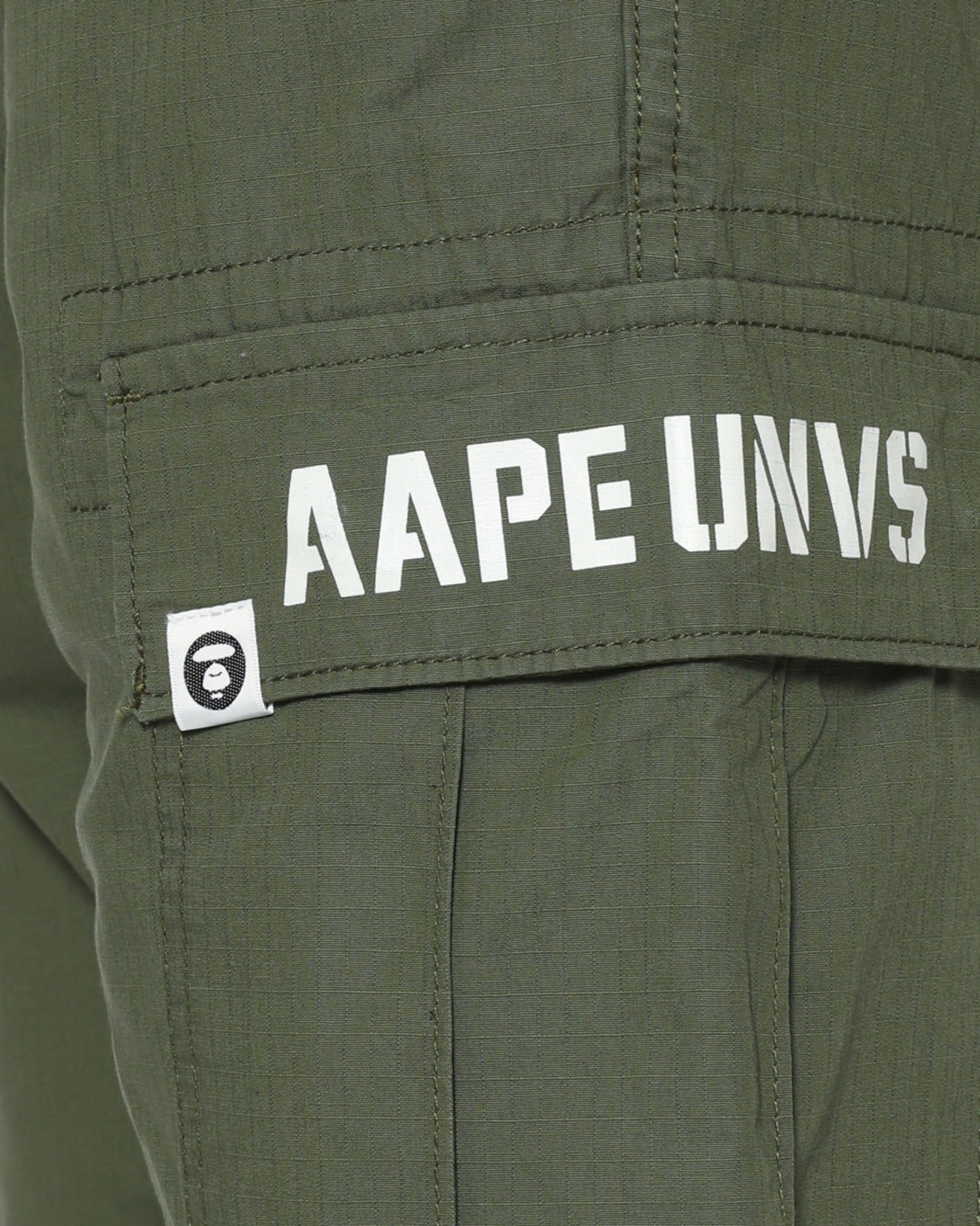 AAPE LOGO PRINT LOOSE ARMY SHORTS