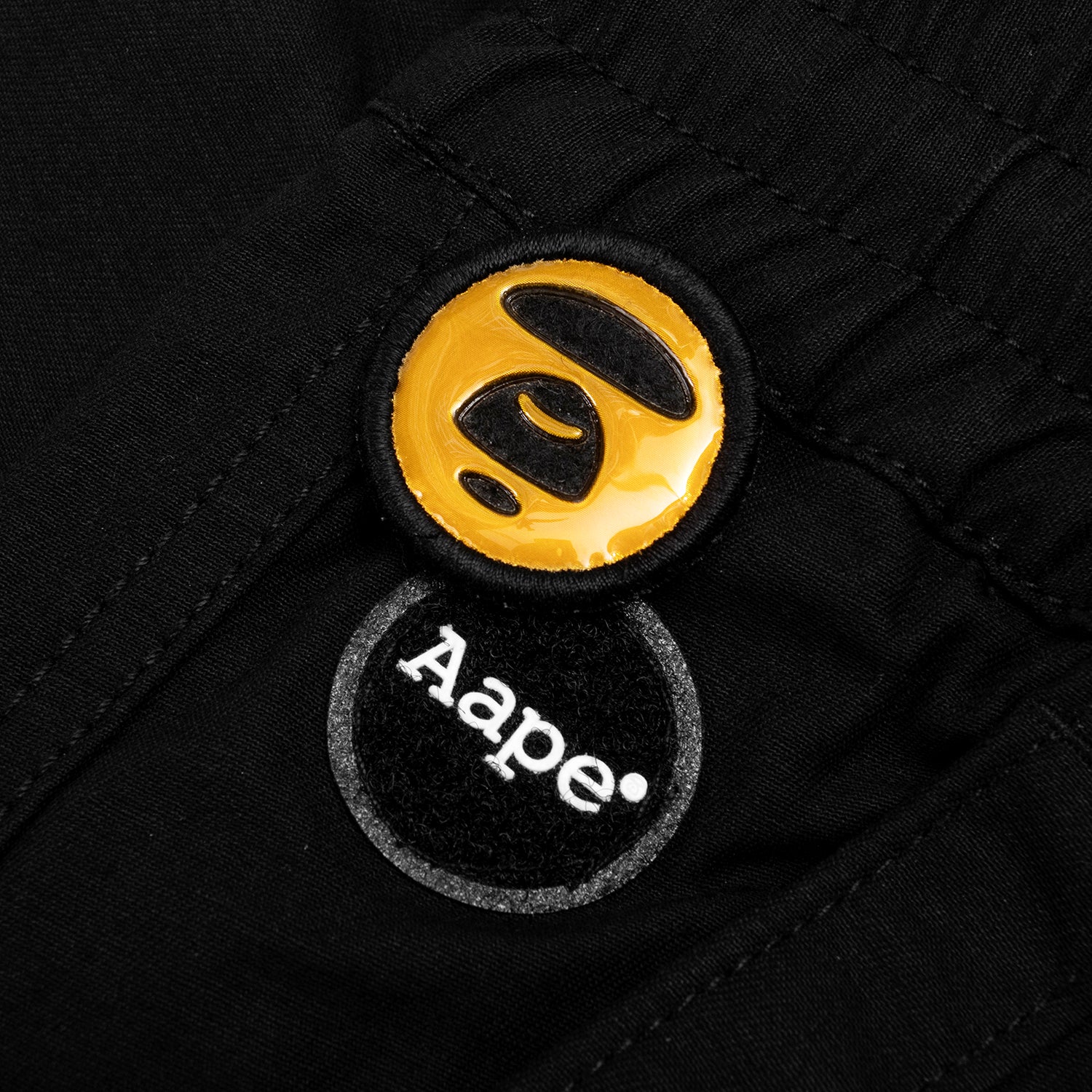 AAPE LOGO CARGO SHORTS