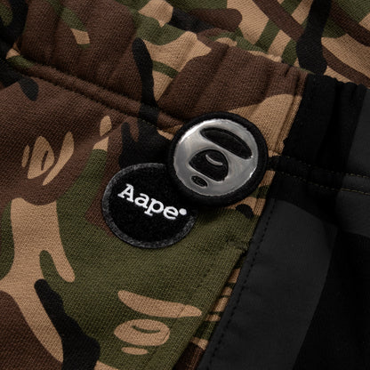 AAPE CAMO PATCH POCKET SWEAT SHORTS