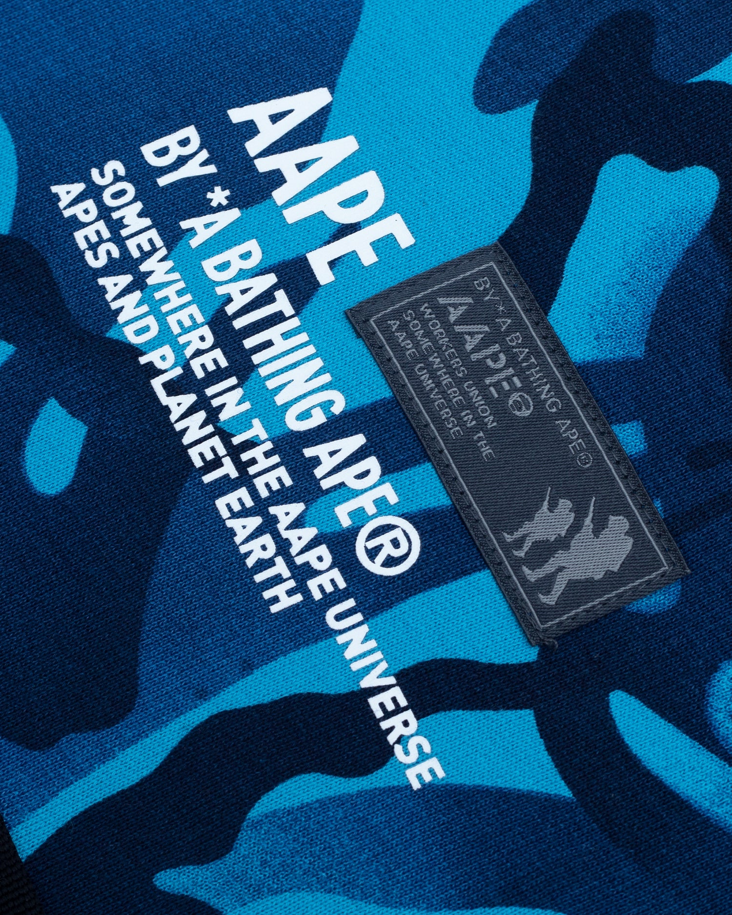 AAPE LOGO QUARTER ZIP SWEATSHIRT – aapeus.com