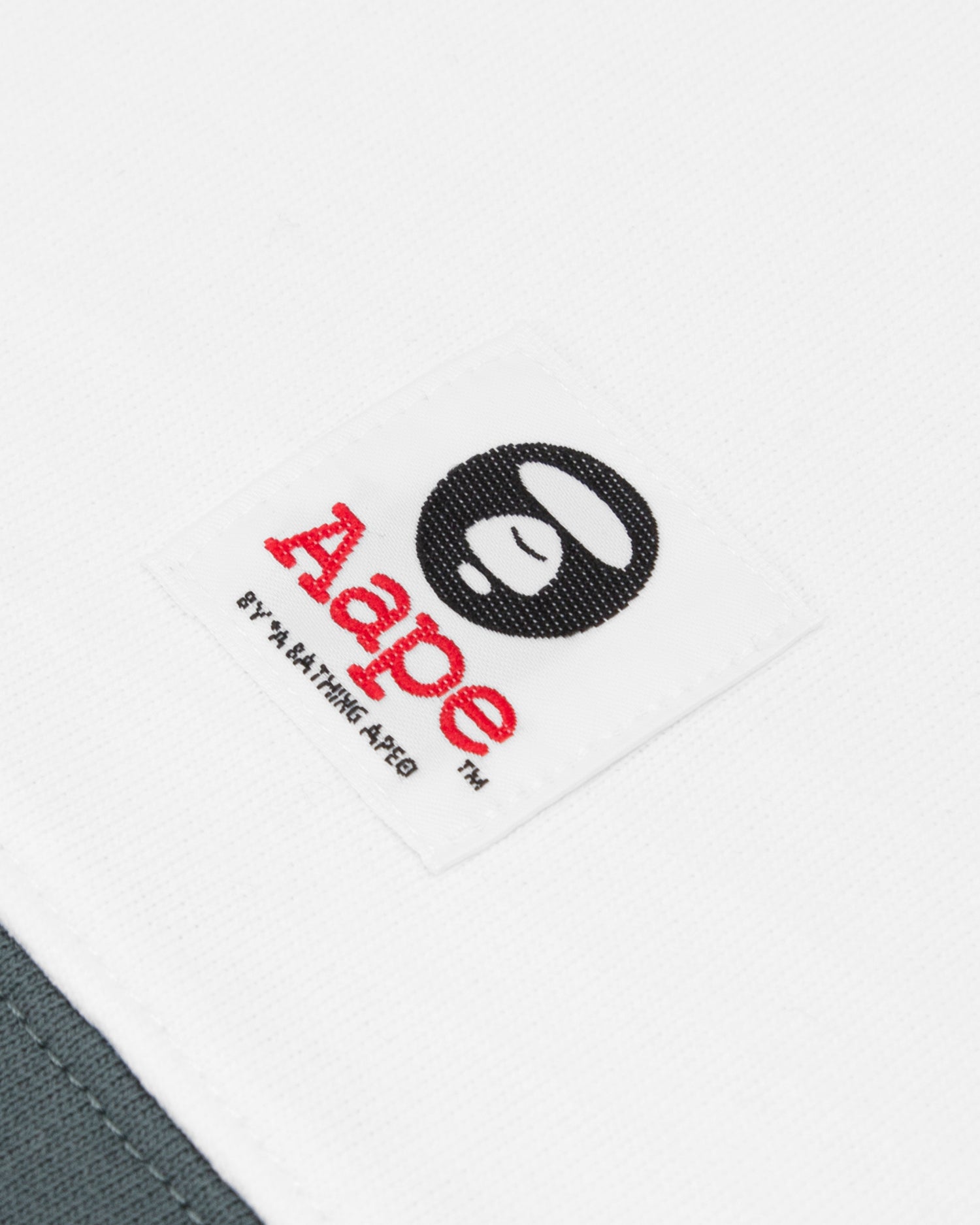 AAPE CREW NECK SWEATER