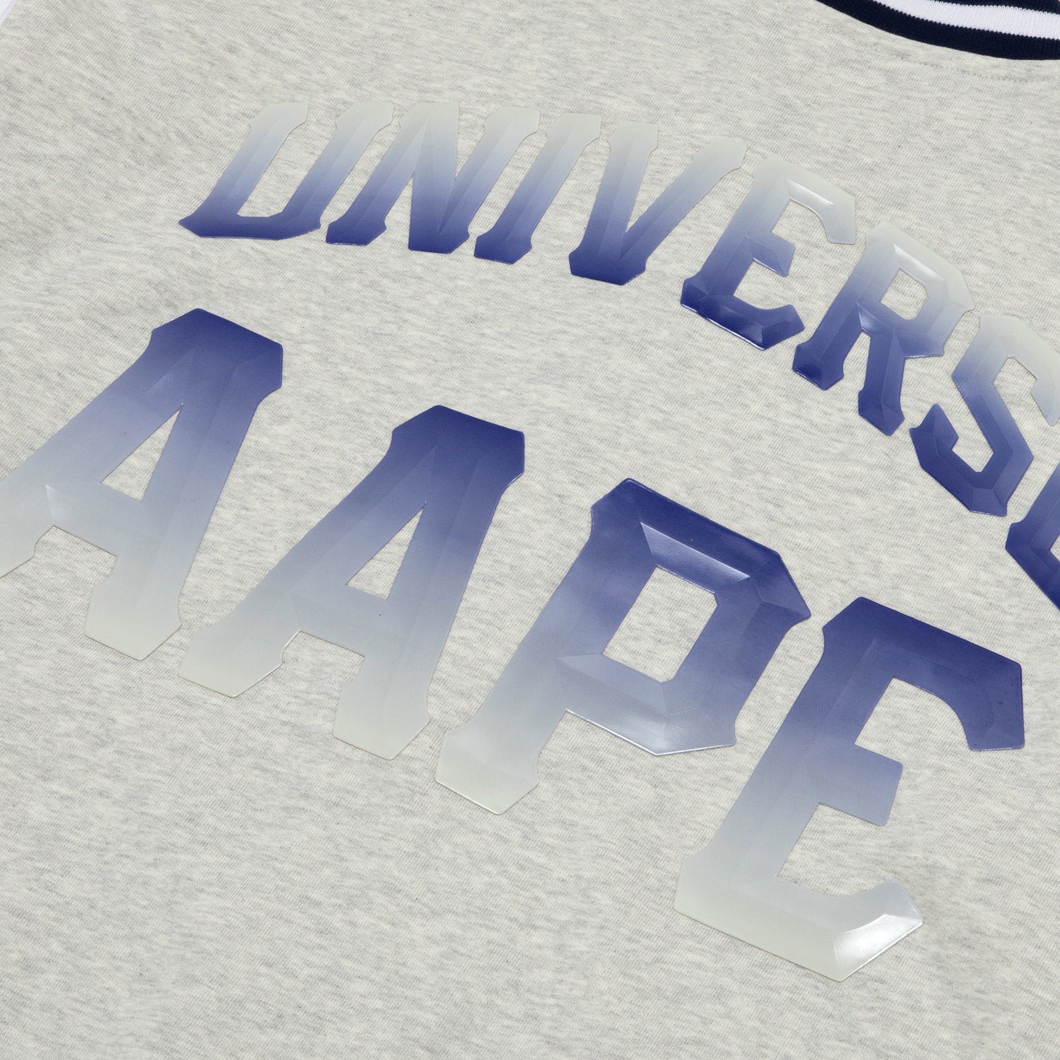 AAPE ZIP UP SWEATER