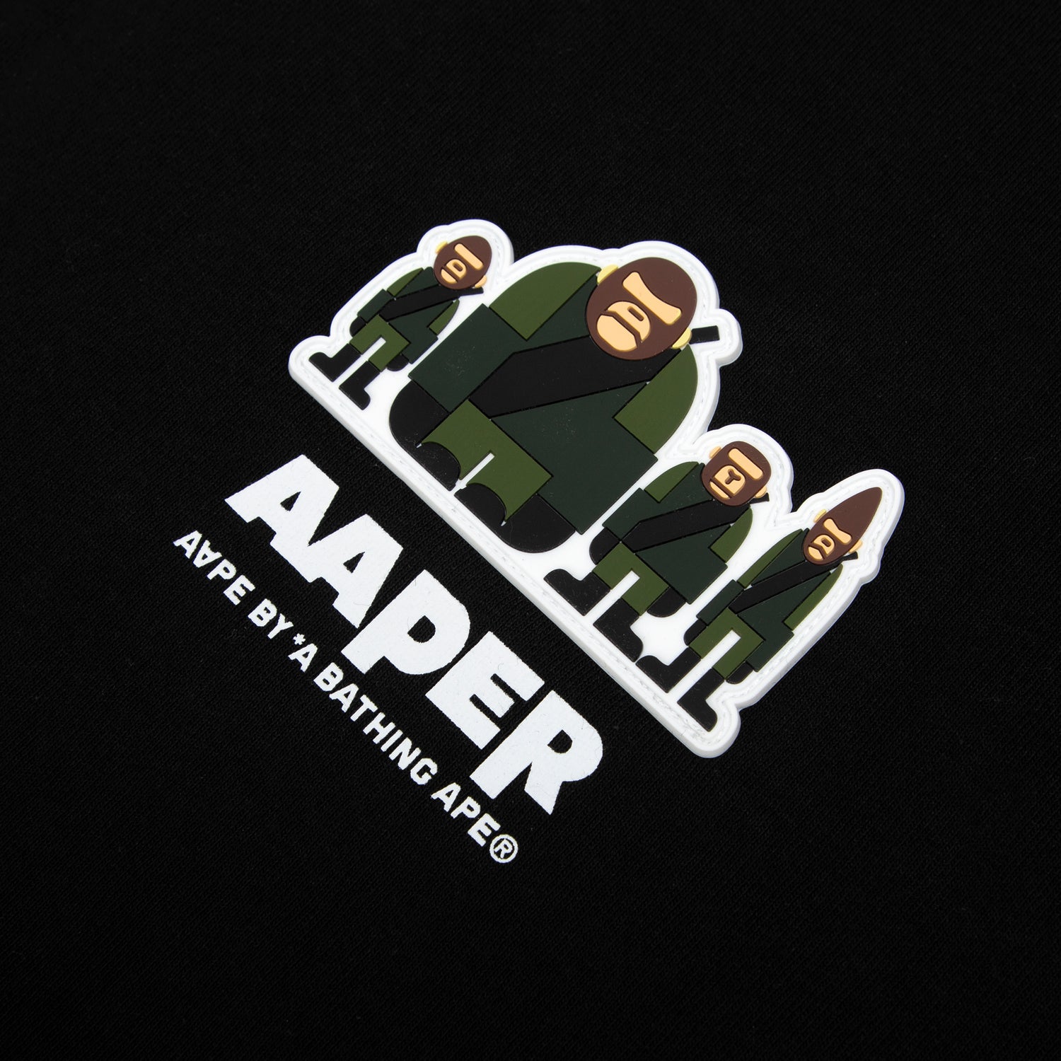 AAPER GRAPHIC PATCH TEE